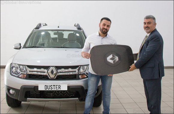 “Renault Al Babtain” Awards the Lucky Winner of “Asdaa Al Aalam” TV Show with Renault Duster