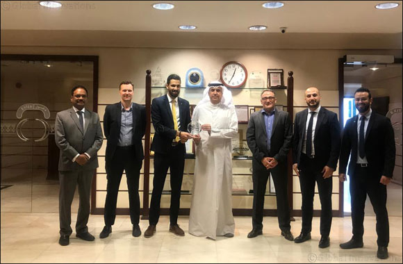 Al Babtain CEO Honors Top Performer of 2019 Renault Middle East Regional Skills Contest