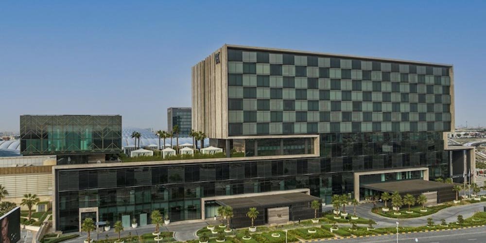Waldorf Astoria Kuwait Introduces a New Poolside Sound Healing Journey This October